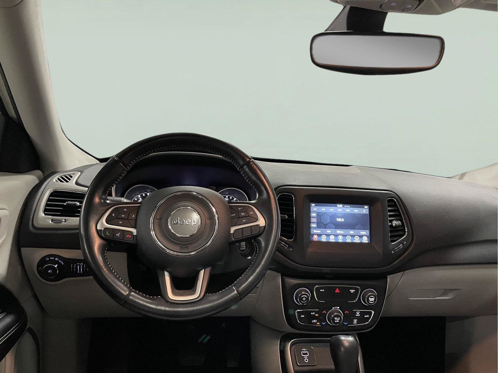 Used 2021 Jeep Compass Latitude w/ Sun and Sound Group FWD image 16