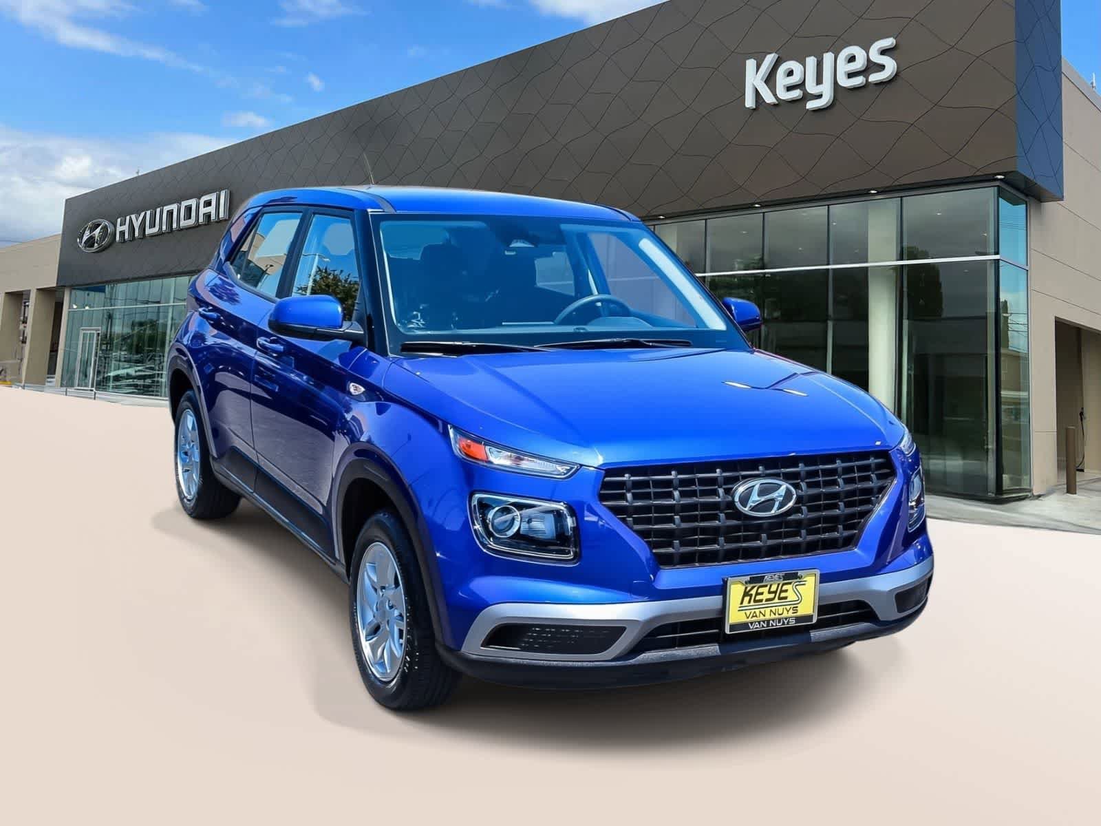 Certified 2024 Hyundai Venue SE FWD image 3