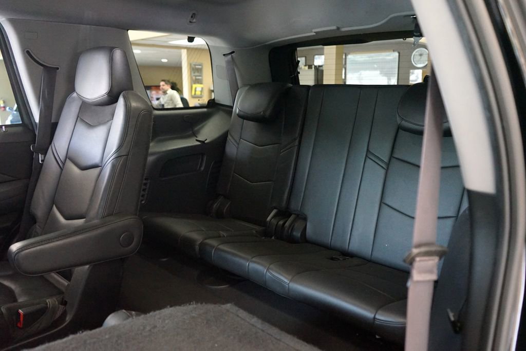 Used 2015 Cadillac Escalade Premium AWD/4WD image 17