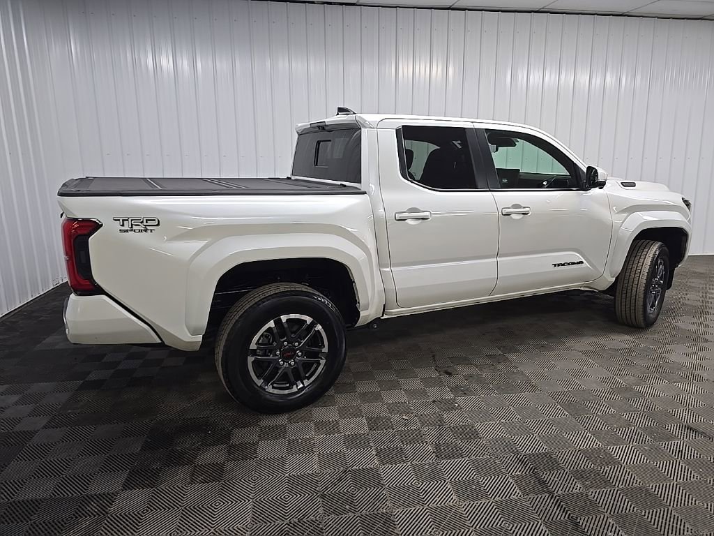Used 2024 Toyota Tacoma TRD Sport w/ TRD Sport Premium Package AWD/4WD image 3