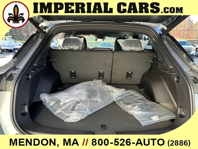 New 2026 Chevrolet Equinox EV LT image 12