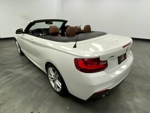 Used 2016 BMW 228i xDrive Convertible w/ M Sport Package AWD/4WD image 5