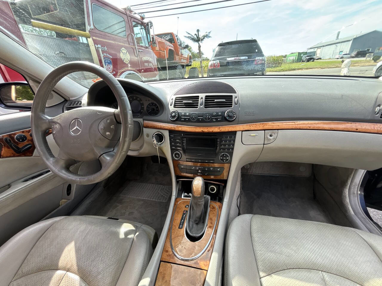 Used 2003 Mercedes-Benz E 320 Sedan image 16