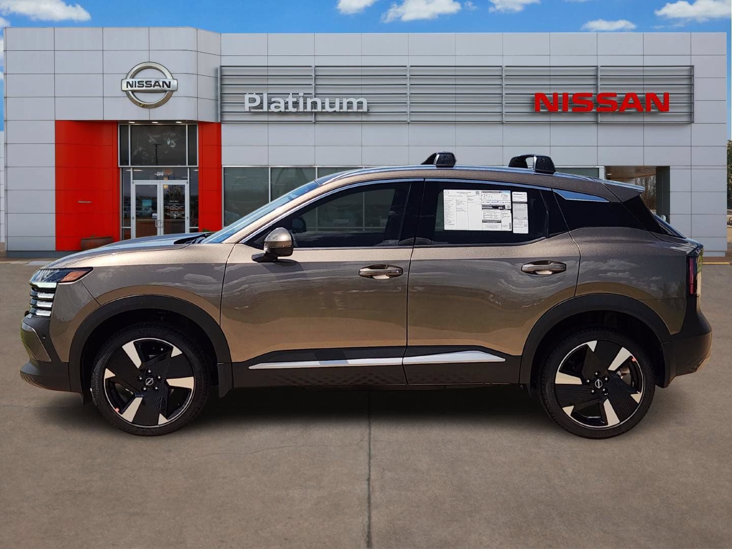 Certified 2025 Nissan Kicks SR FWD image 3