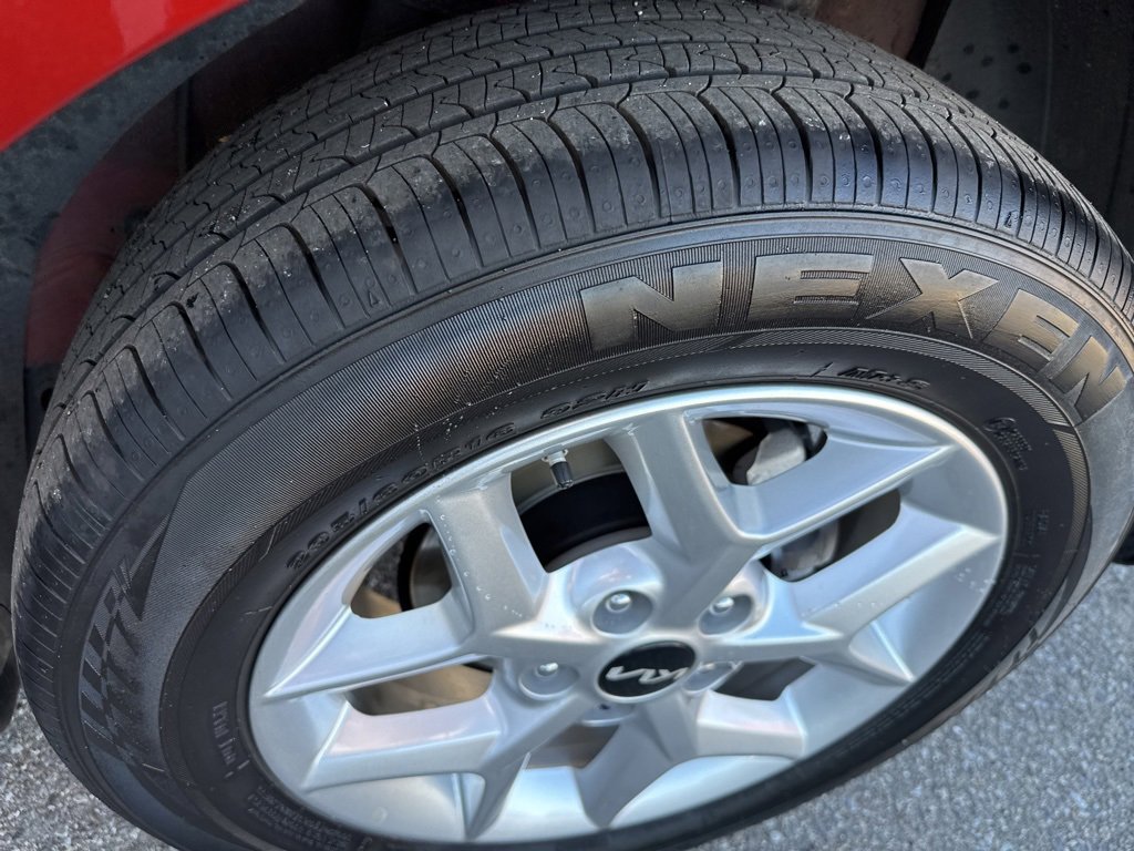 Used 2025 Kia Soul S image 11