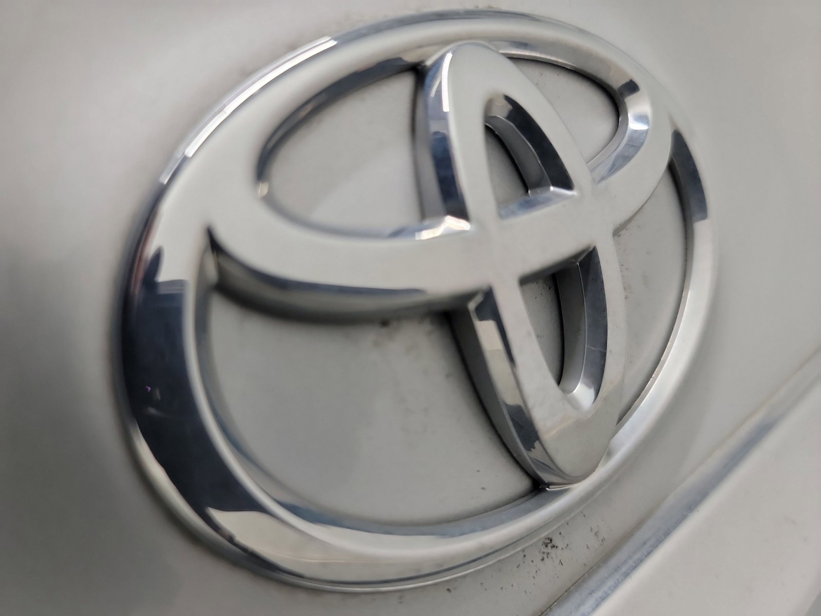 Used 2013 Toyota Corolla L FWD image 32