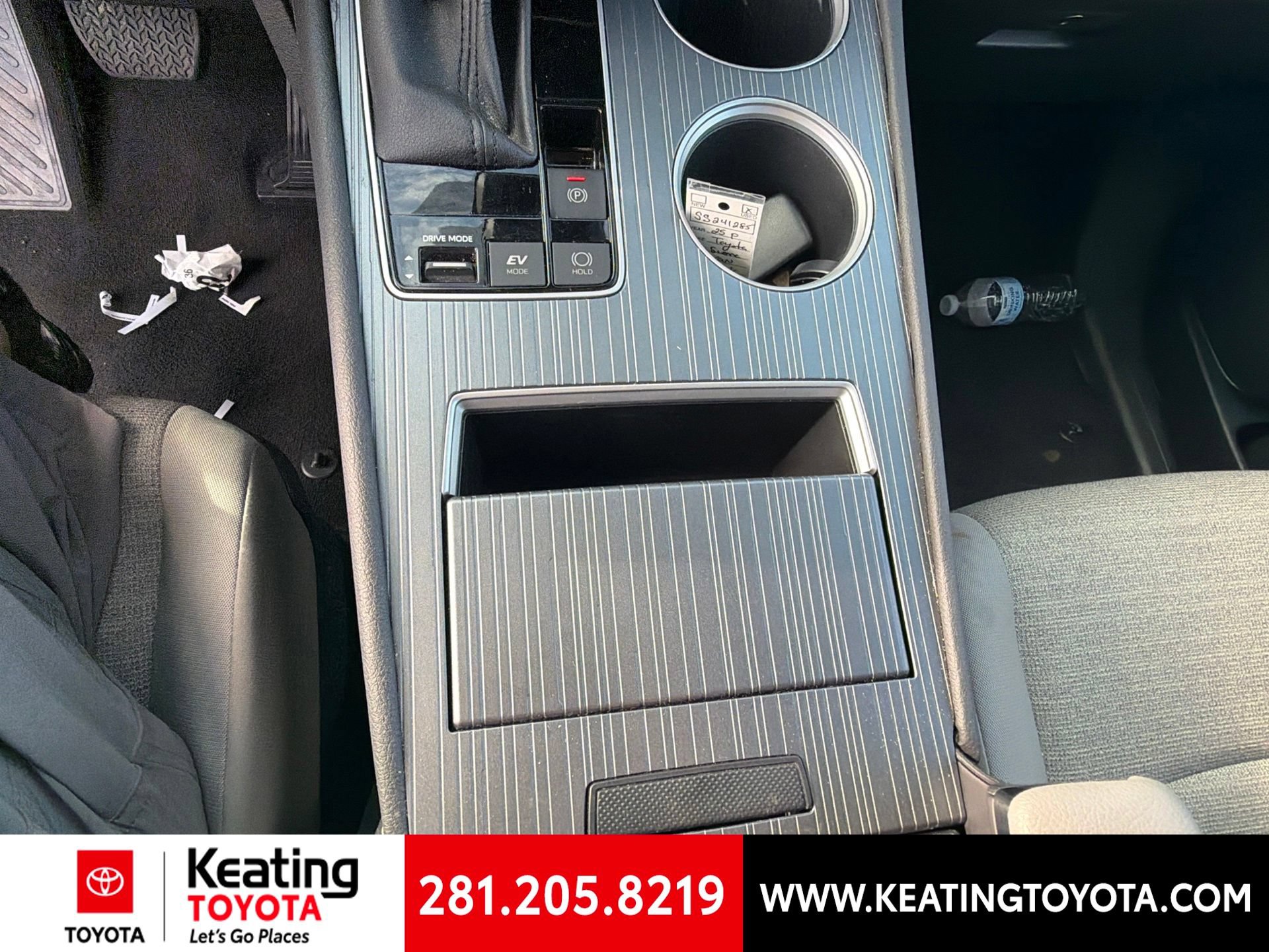 Certified 2025 Toyota Sienna LE FWD image 21