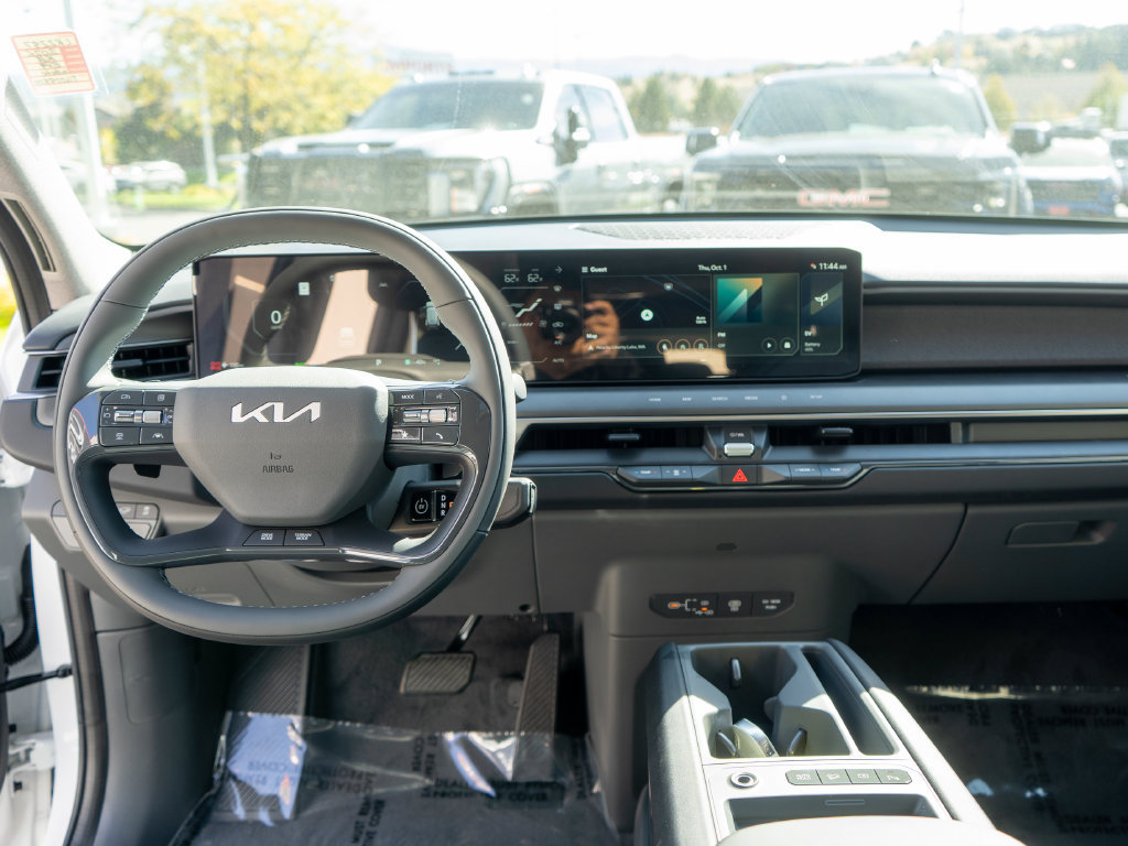 New 2026 Kia EV9 Wind AWD/4WD image 16