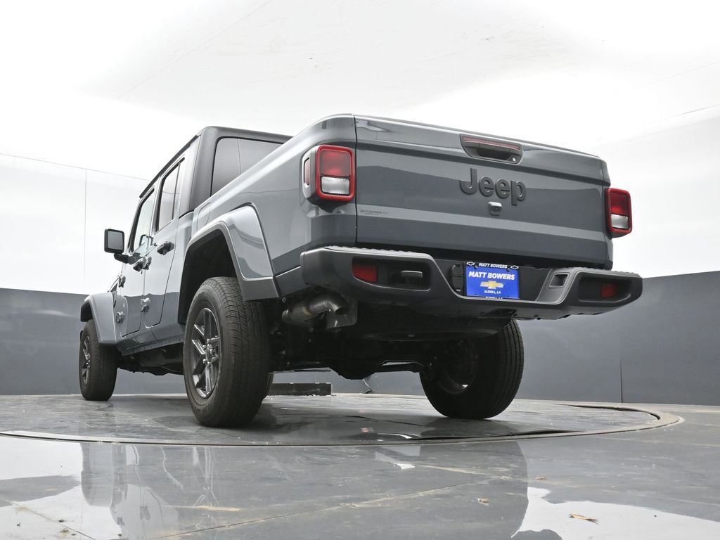 Used 2025 Jeep Gladiator Sport image 36