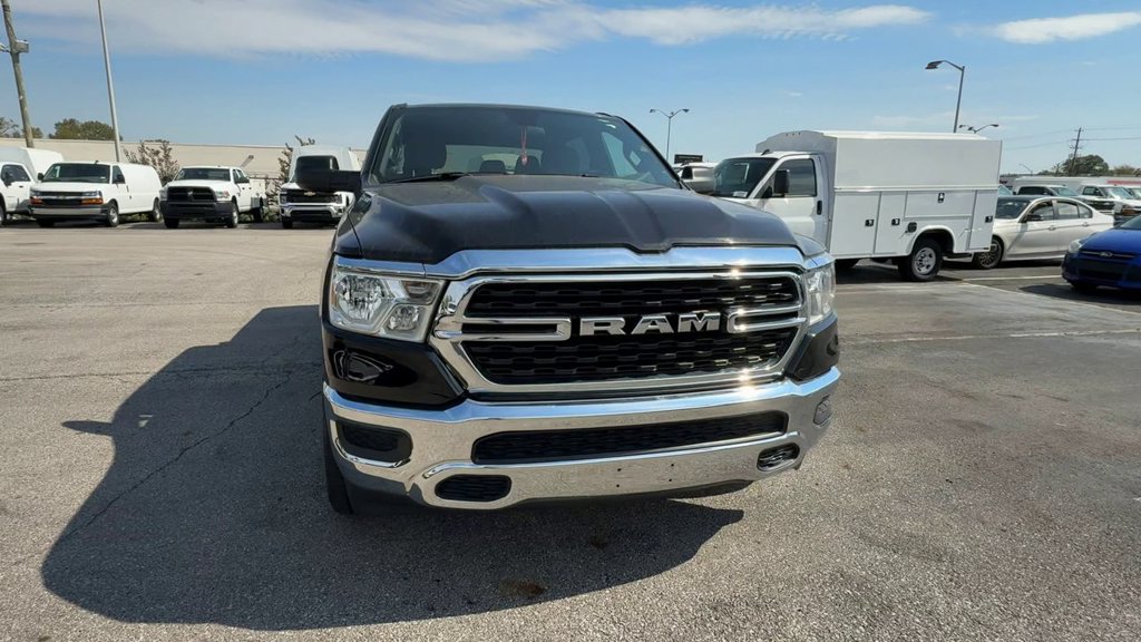 Used 2023 RAM 1500 Big Horn AWD/4WD image 3