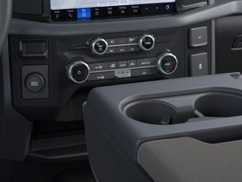 New 2025 Ford F150 XLT w/ Equipment Group 301A Standard image 17