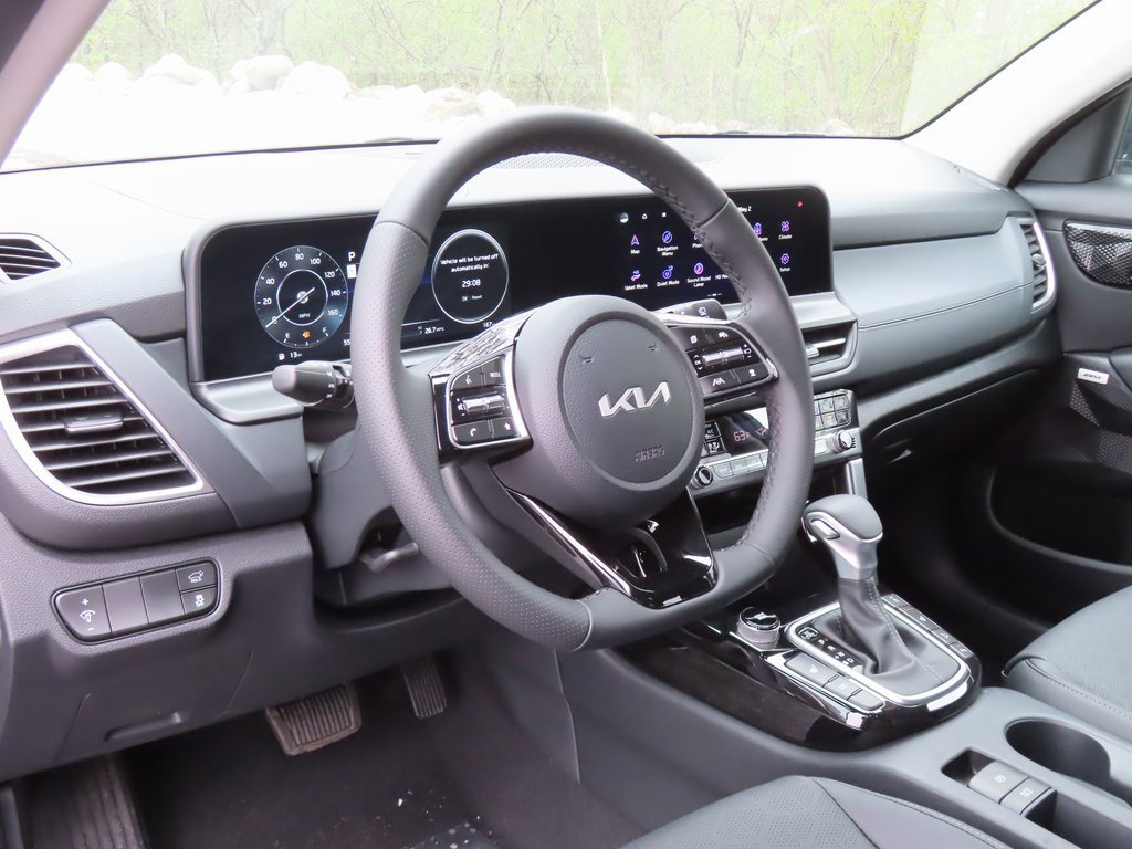 Certified 2025 Kia Seltos SX image 19