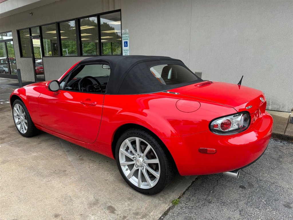 Used 2008 MAZDA MX-5 Miata Grand Touring w/ Premium Pkg RWD image 10