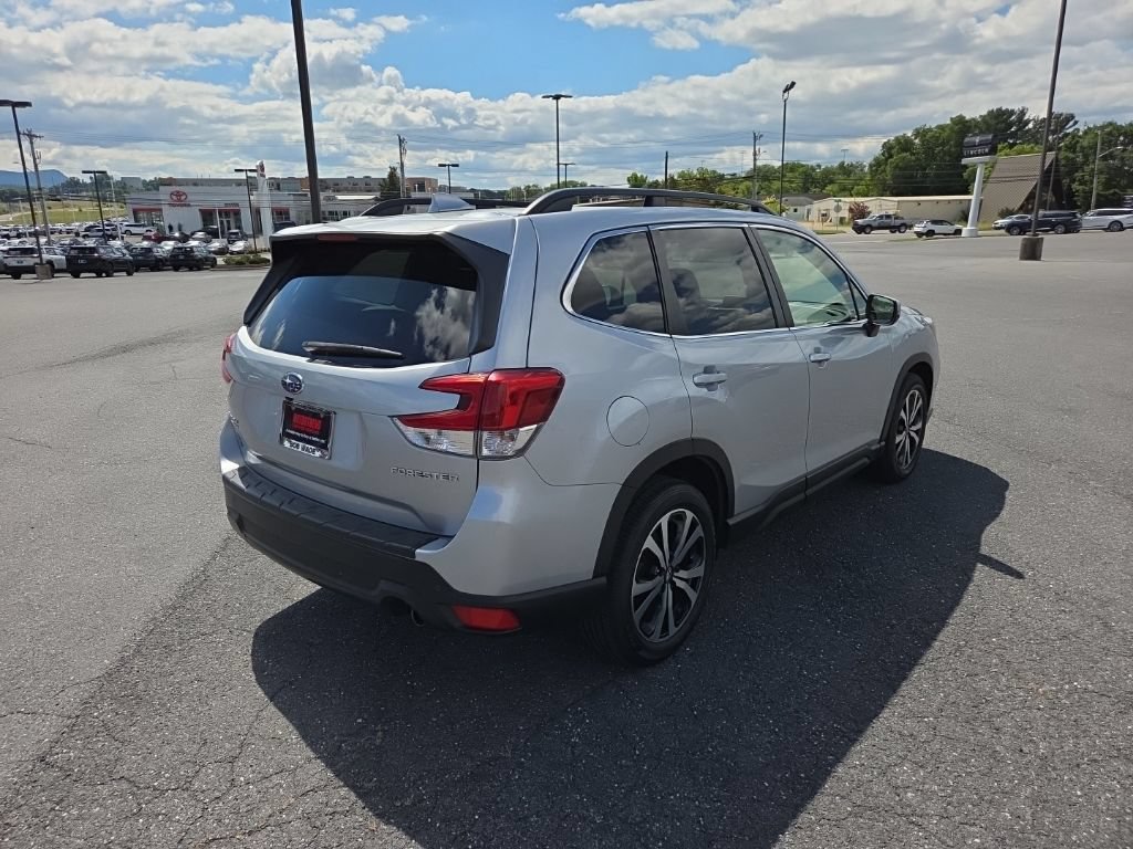 Used 2020 Subaru Forester Limited w/ Popular Package #3 AWD/4WD image 4