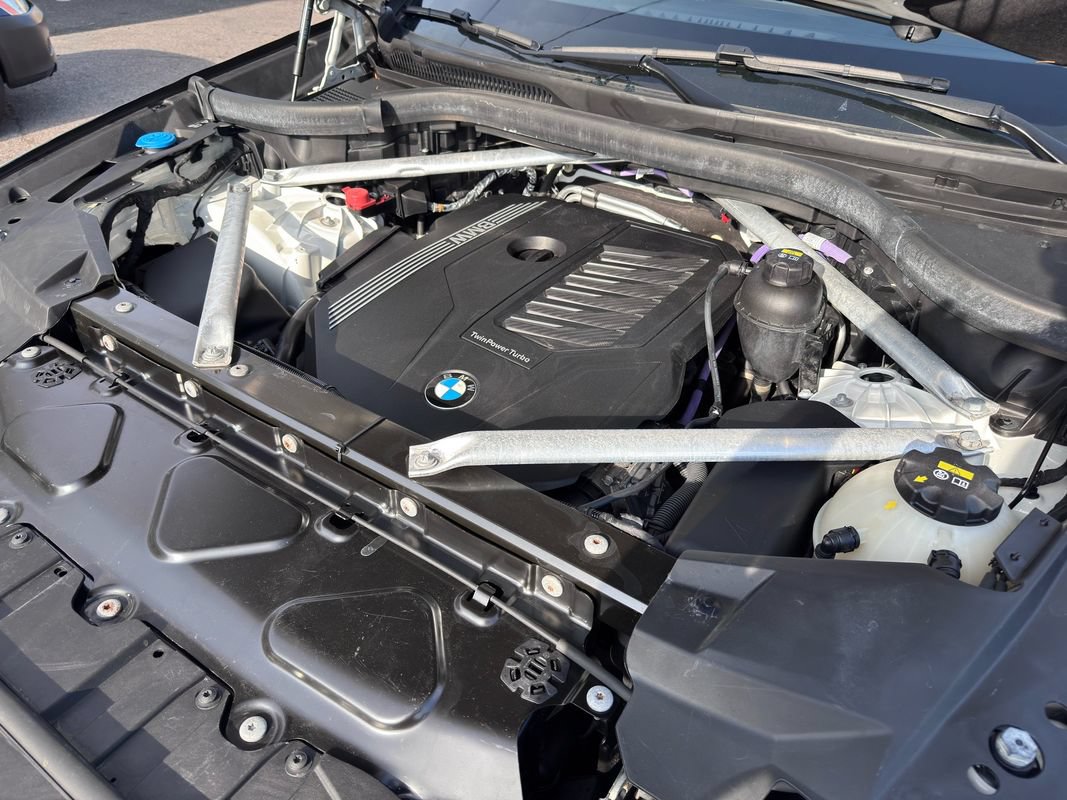 Used 2021 BMW X6 xDrive40i w/ M Sport Package AWD/4WD image 47