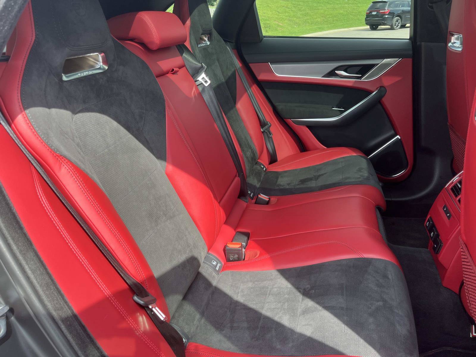 Used 2023 Jaguar F-PACE SVR AWD/4WD image 21