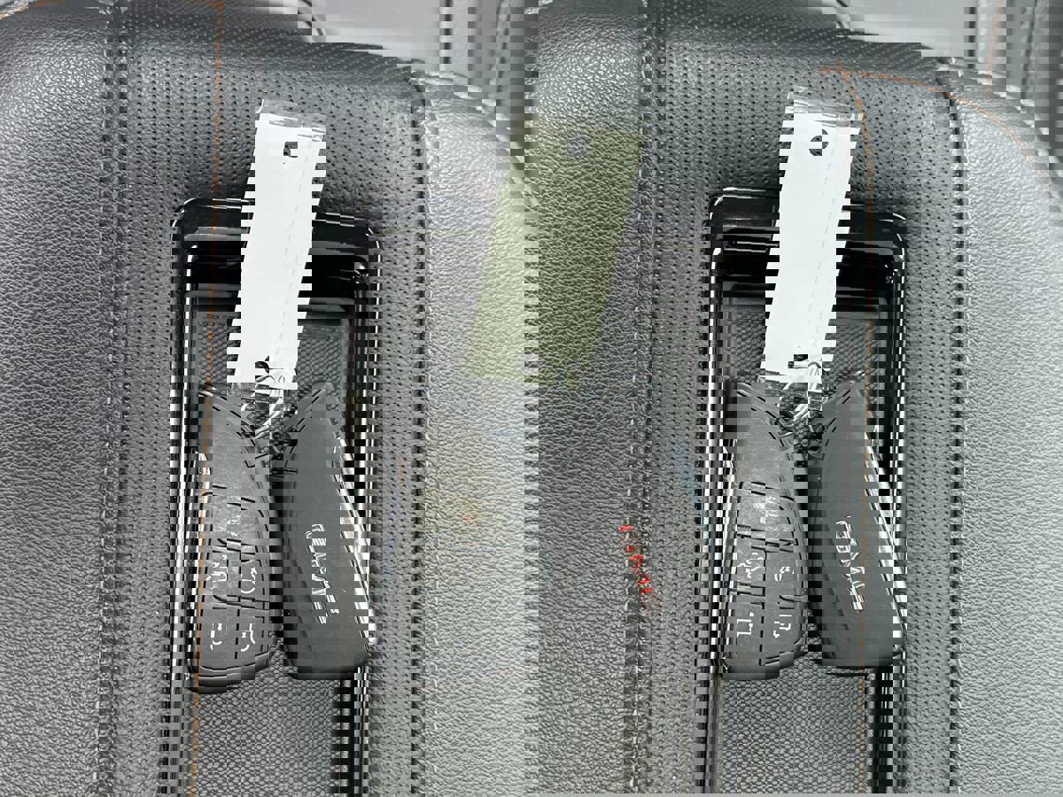 Used 2022 GMC Sierra 1500 AT4 image 43