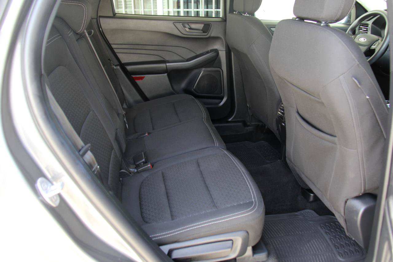 Used 2025 Ford Escape Active AWD/4WD image 29