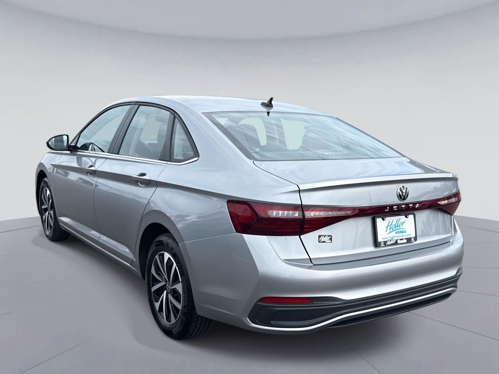 Used 2025 Volkswagen Jetta S image 6