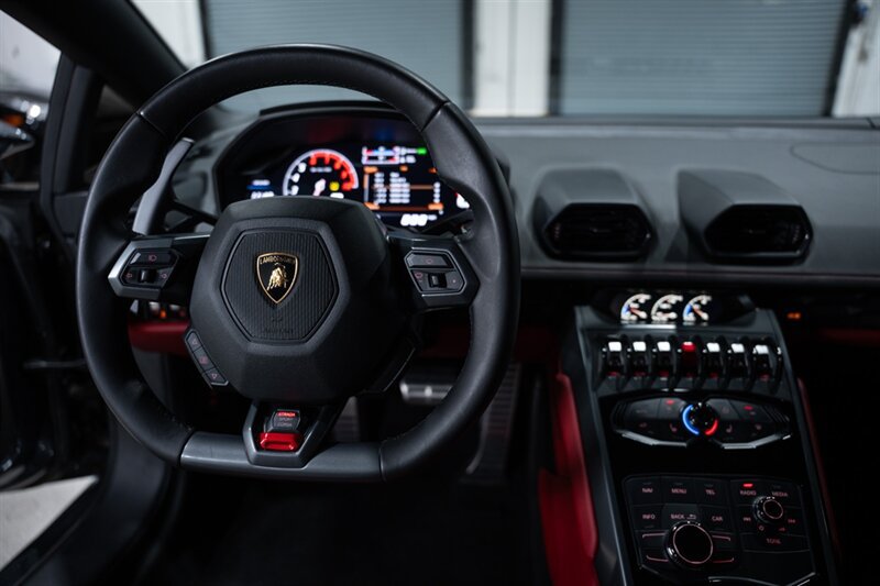 Used 2015 Lamborghini Huracan LP 610-4 AWD/4WD image 43