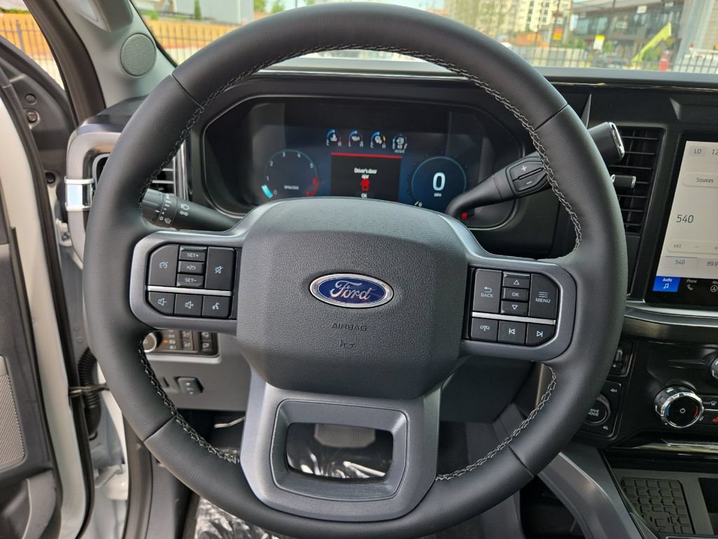 New 2026 Ford F250 Lariat w/ Black Appearance Package AWD/4WD image 22