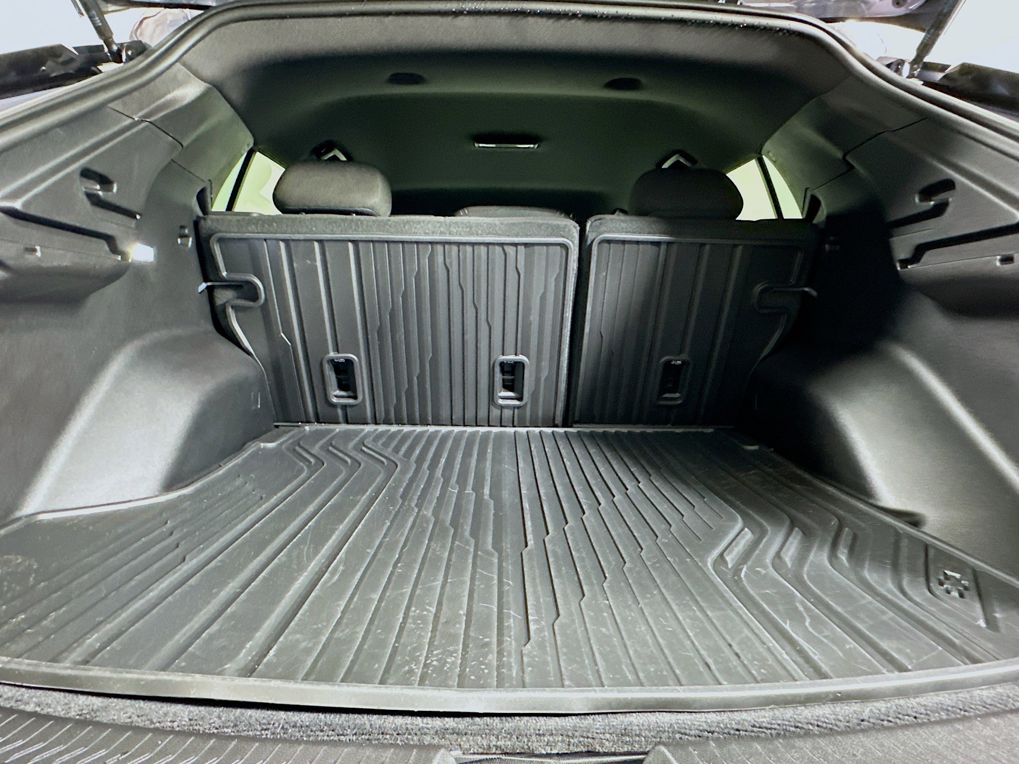 Used 2025 Chevrolet Equinox EV LT image 29