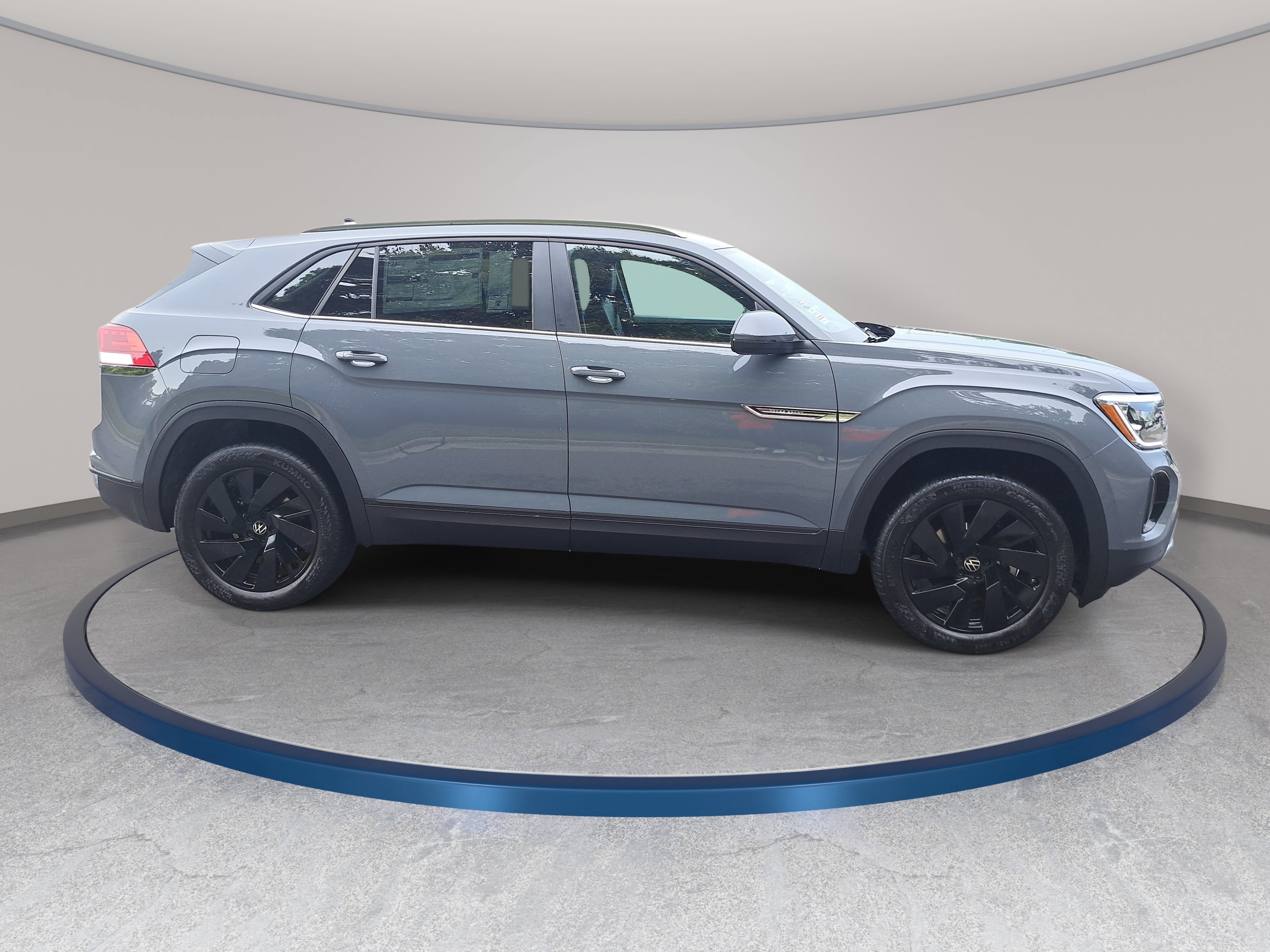 New 2026 Volkswagen Atlas Cross Sport SE FWD image 4