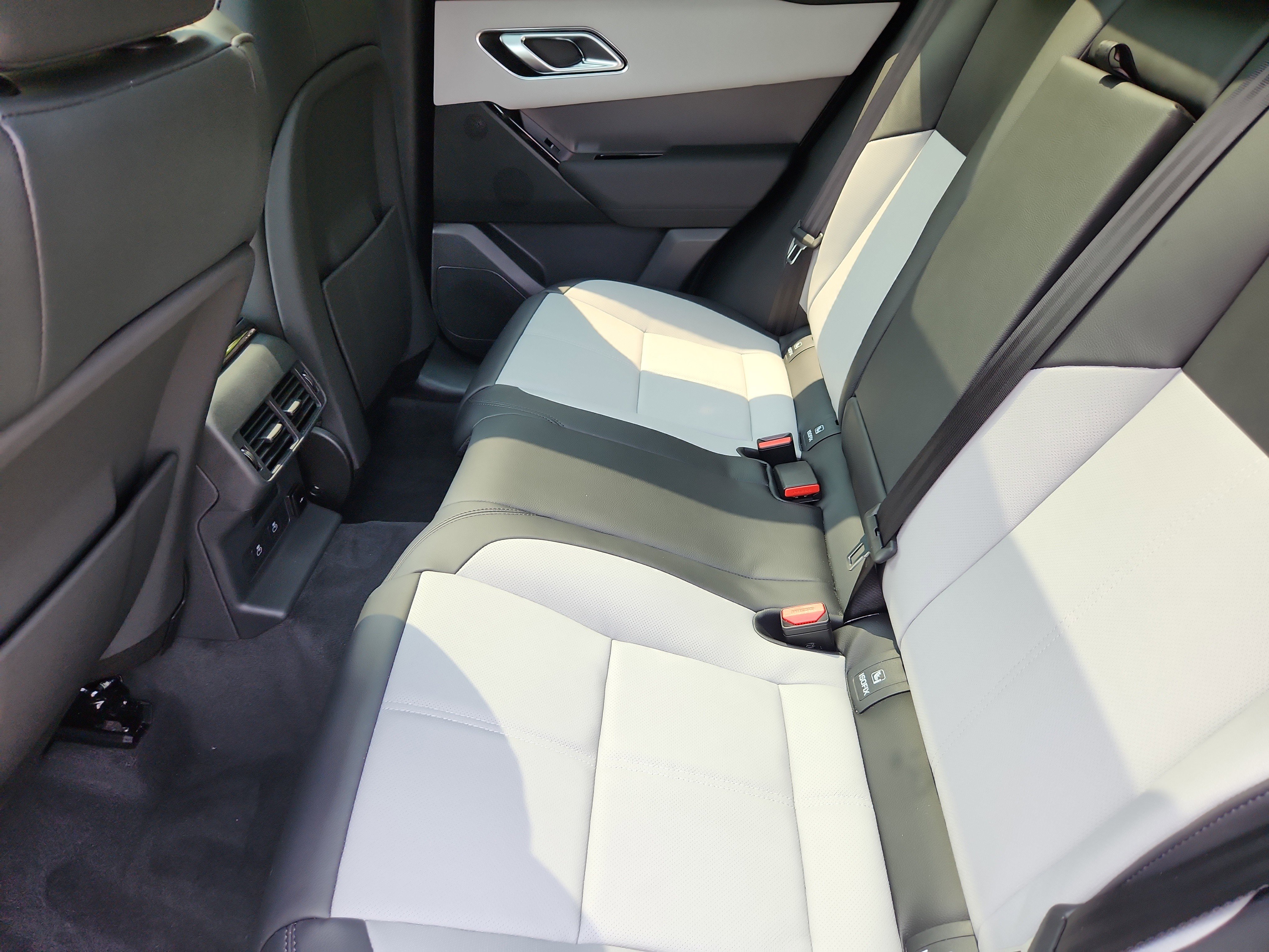 Certified 2026 Land Rover Range Rover Velar S image 5