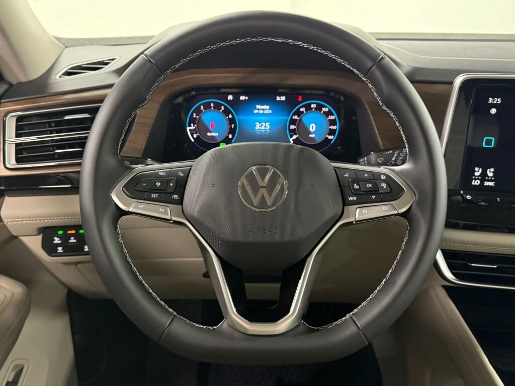 New 2026 Volkswagen Atlas SE image 12