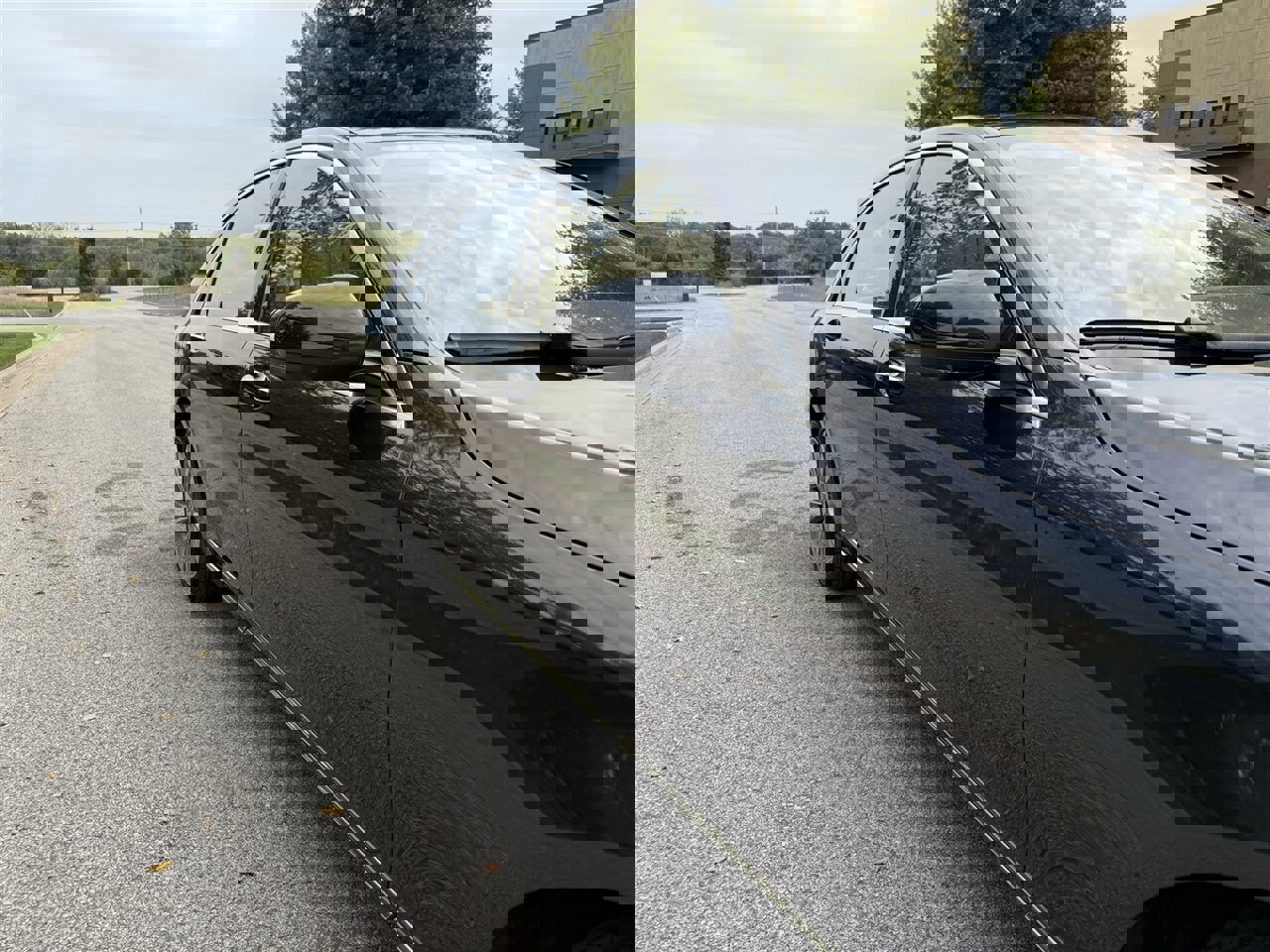 Used 2015 Mercedes-Benz S 550 4MATIC Sedan w/ Premium 1 Package image 36