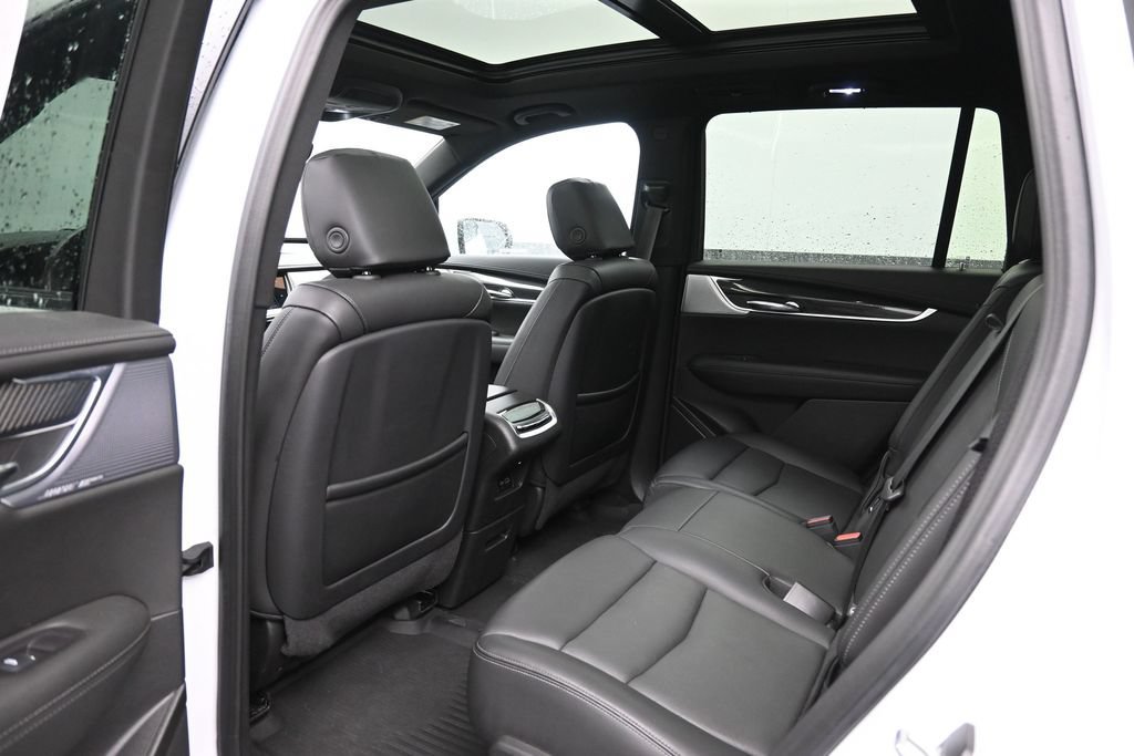 Used 2024 Cadillac XT6 Sport w/ LPO, ONYX Package AWD/4WD image 26