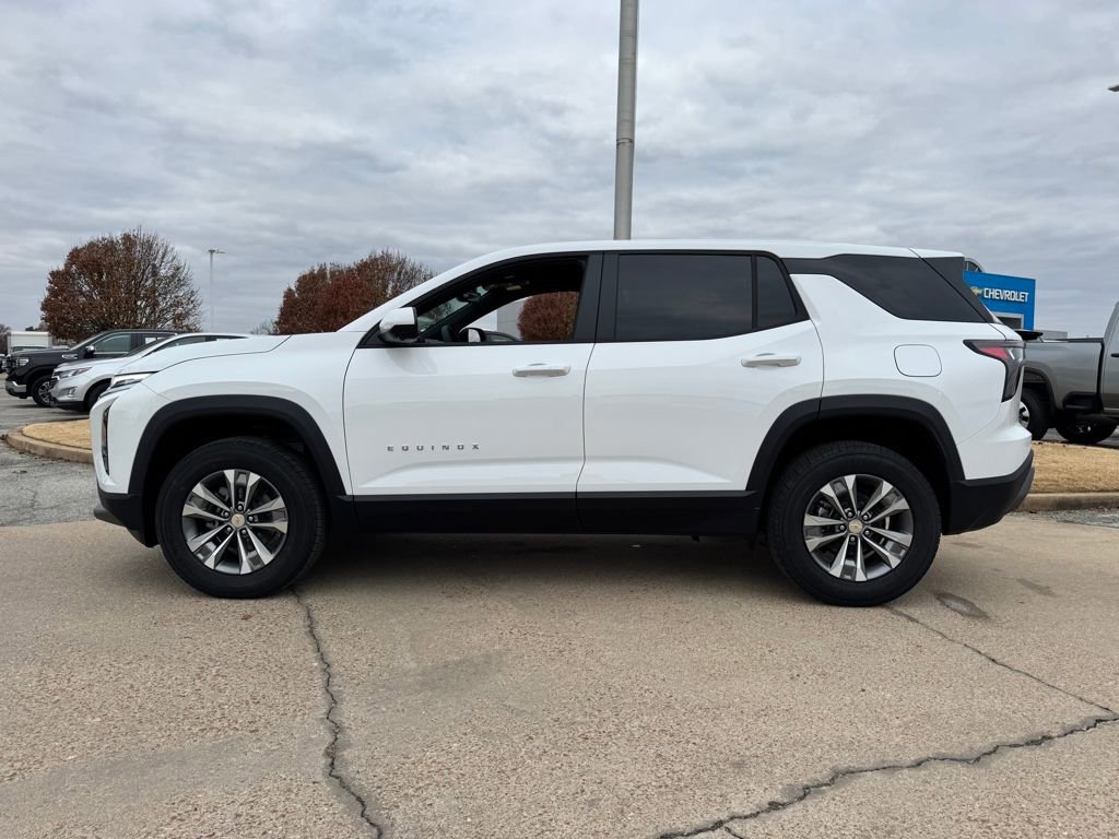 New 2026 Chevrolet Equinox LT w/ Safety and Technology Package image 2