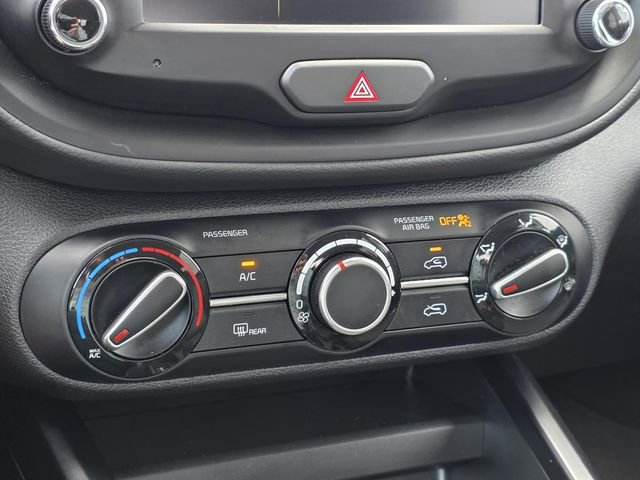 Used 2025 Kia Soul LX image 16