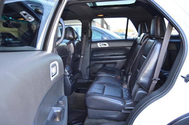 Used 2013 Ford Explorer XLT AWD/4WD image 12