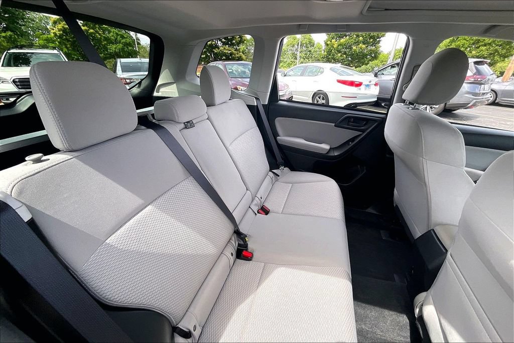 Used 2014 Subaru Forester 2.5i Premium w/ All-Weather Package AWD/4WD image 30