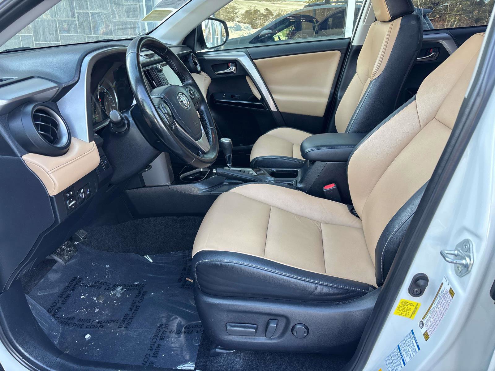 Used 2018 Toyota RAV4 Limited image 7