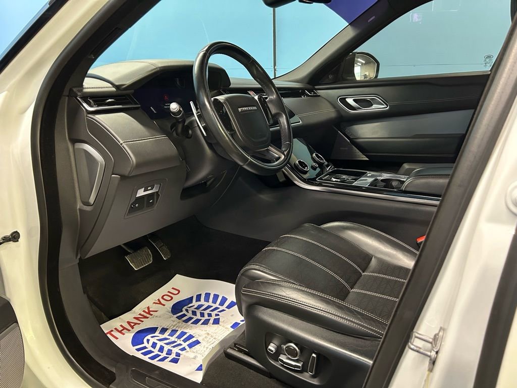 Used 2018 Land Rover Range Rover Velar R-Dynamic HSE image 13