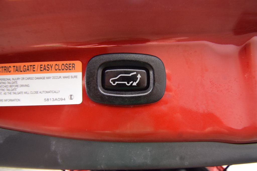 Used 2020 Mitsubishi Outlander SEL image 34