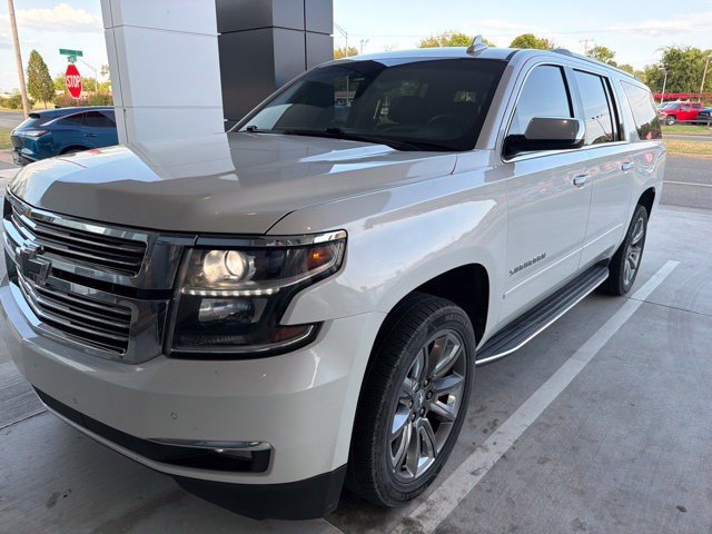 Used 2018 Chevrolet Suburban Premier AWD/4WD image 2