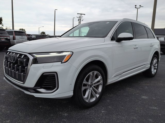 Used 2025 Audi Q7 3.0T Premium Plus image 9