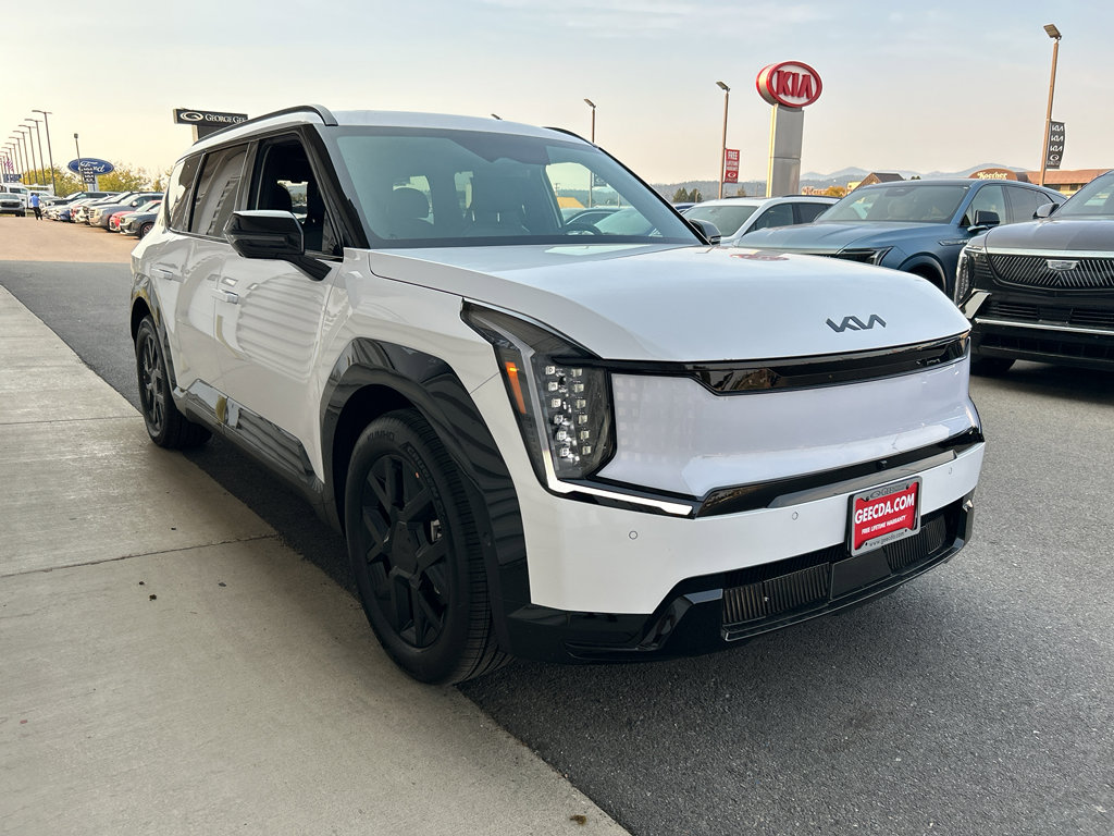 New 2026 Kia EV9 Land w/ Nightfall Edition Package image 3