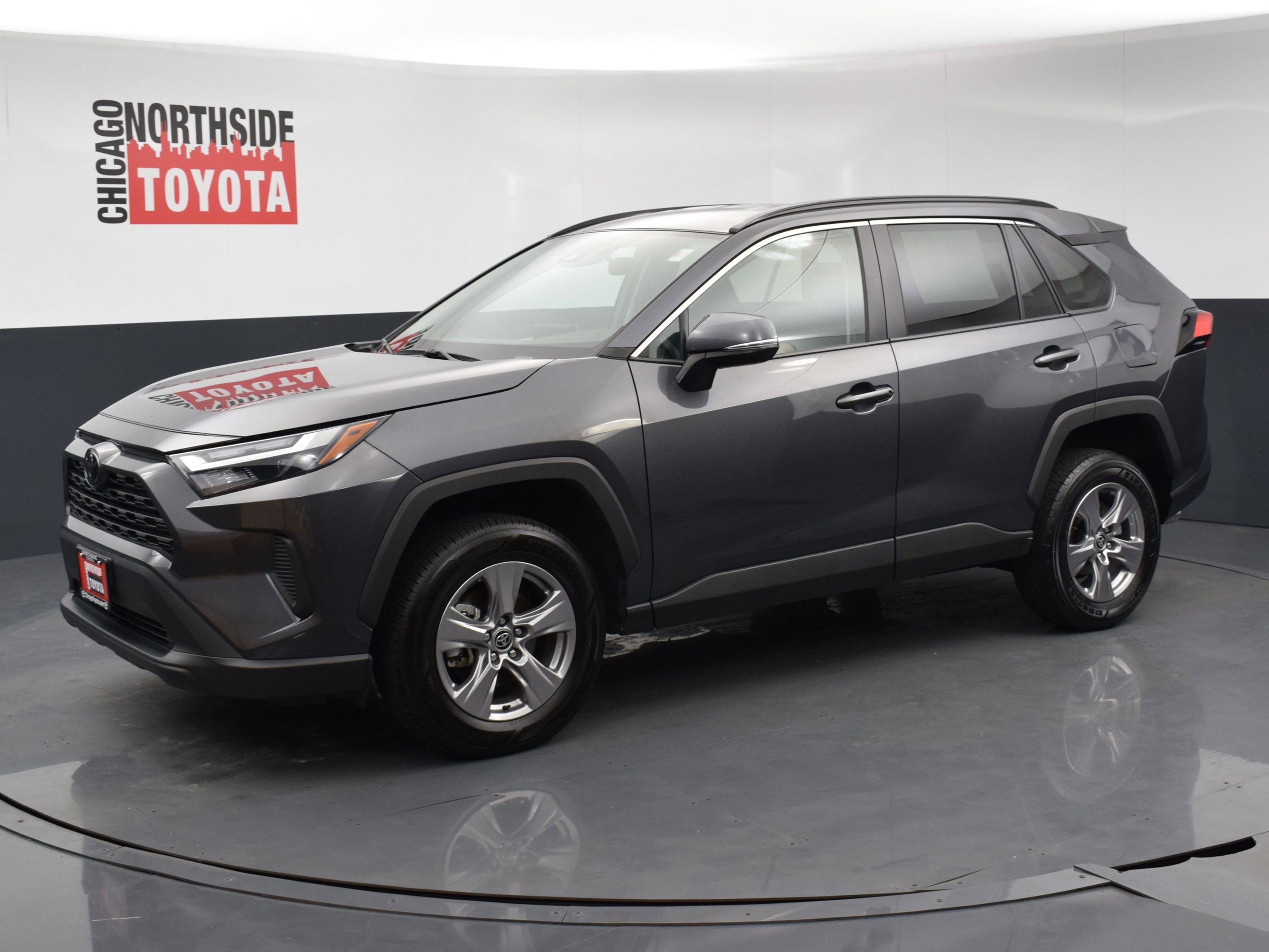 Used 2025 Toyota RAV4 XLE FWD image 8