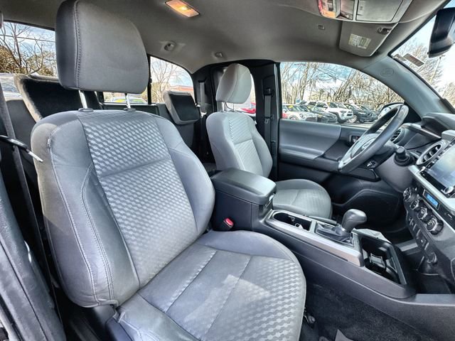 Used 2023 Toyota Tacoma SR5 w/ Technology Package image 32