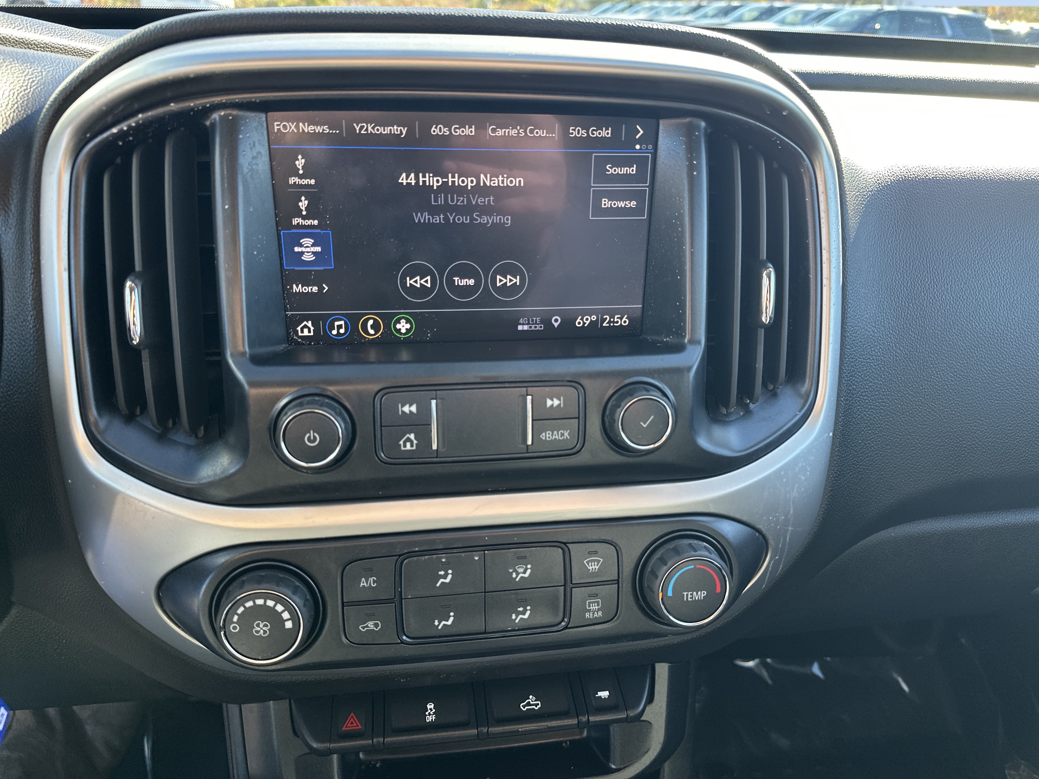 Certified 2019 Chevrolet Colorado LT w/ LT Convenience Package AWD/4WD image 15