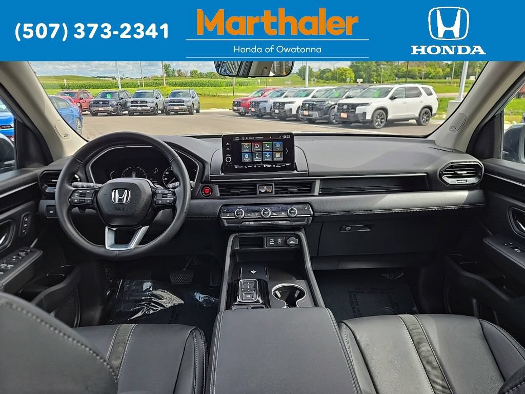 Used 2025 Honda Pilot Touring image 23
