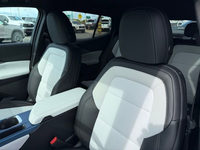 New 2026 Chevrolet Equinox EV LT w/ LPO, All-Weather Mat Package FWD image 10