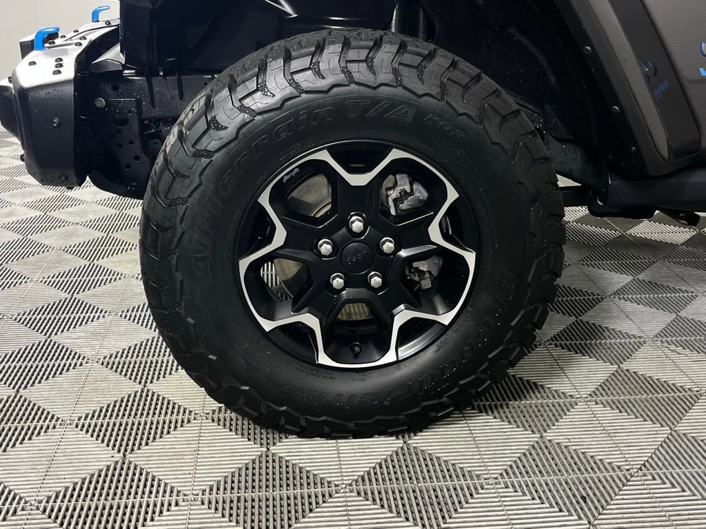 Used 2021 Jeep Wrangler Unlimited Rubicon 4xe w/ Steel Bumper Group image 12
