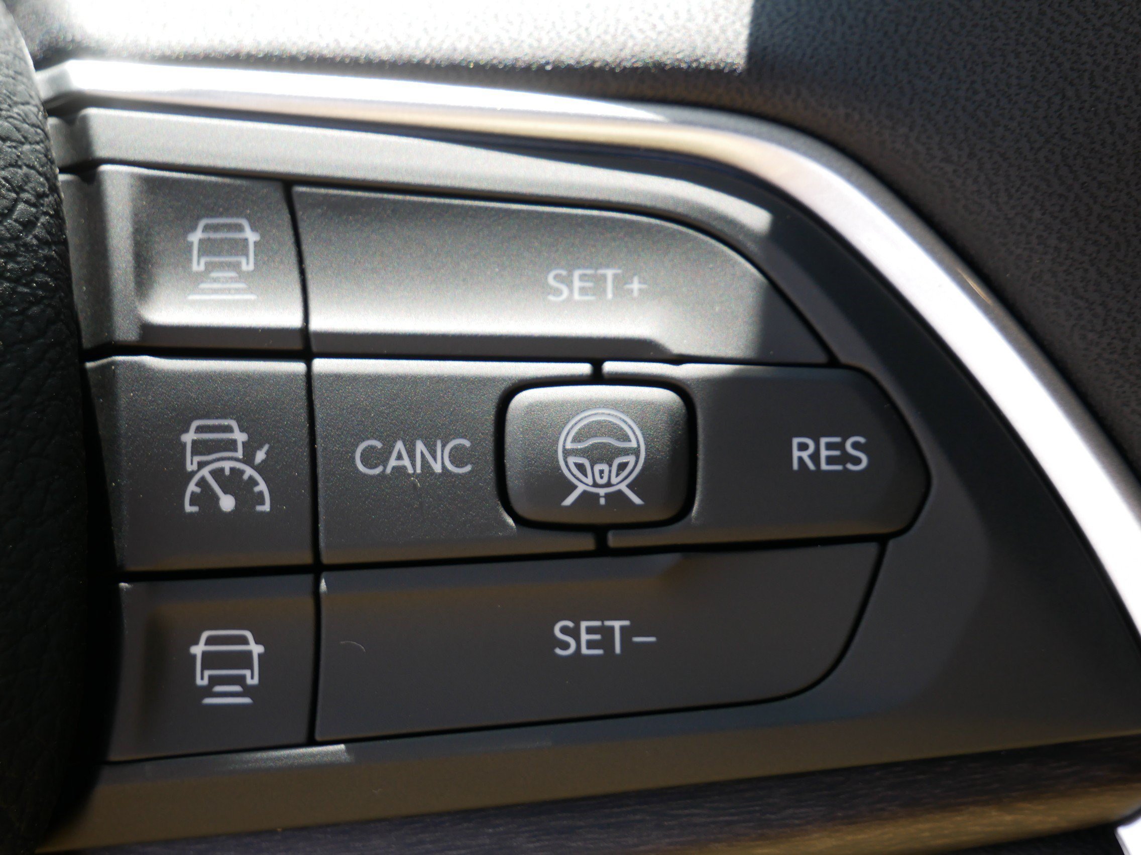 New 2026 Jeep Grand Cherokee Limited AWD/4WD image 16