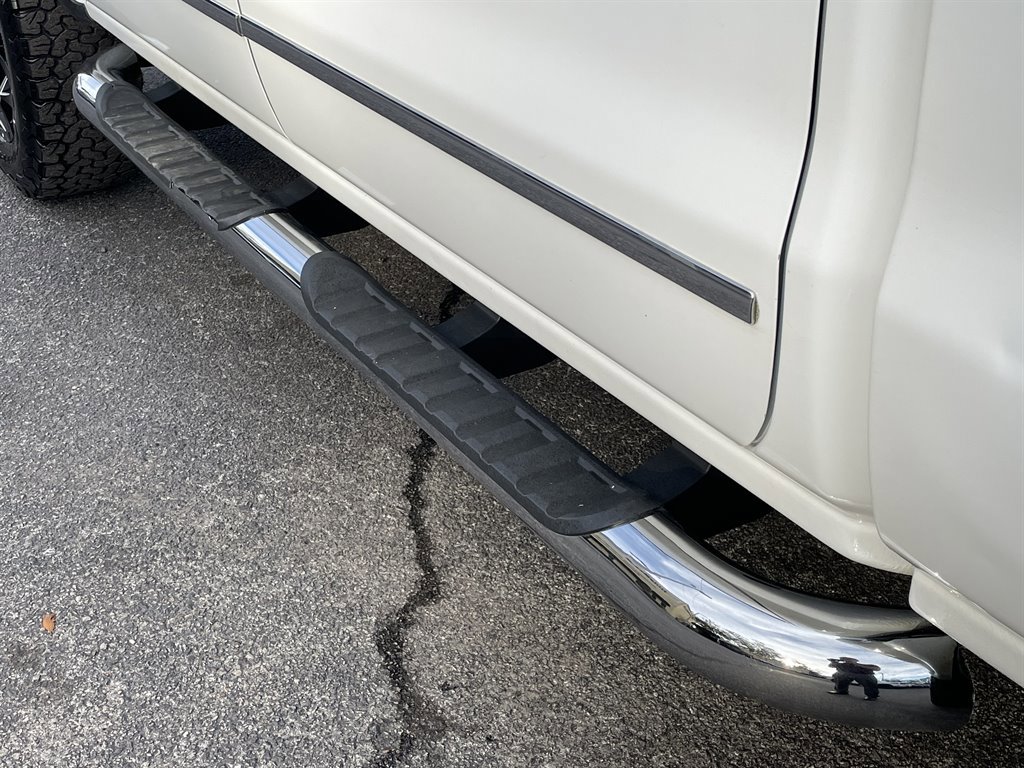 Used 2018 Chevrolet Silverado 2500 LTZ w/ Duramax Plus Package image 32