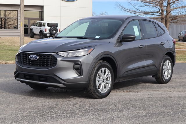 New 2026 Ford Escape Active w/ Cold Weather Package image 2